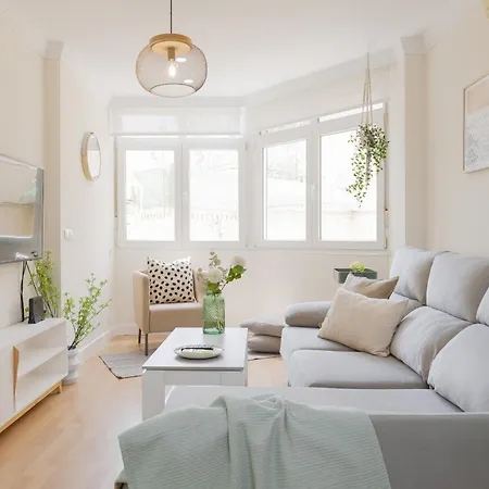 C66 Lovely 2 Bdr With Terrace Close To The Apartment